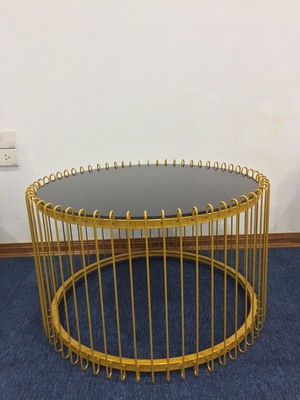 BÀN TRÒN VÀNG_640b8e56e7121.jpeg