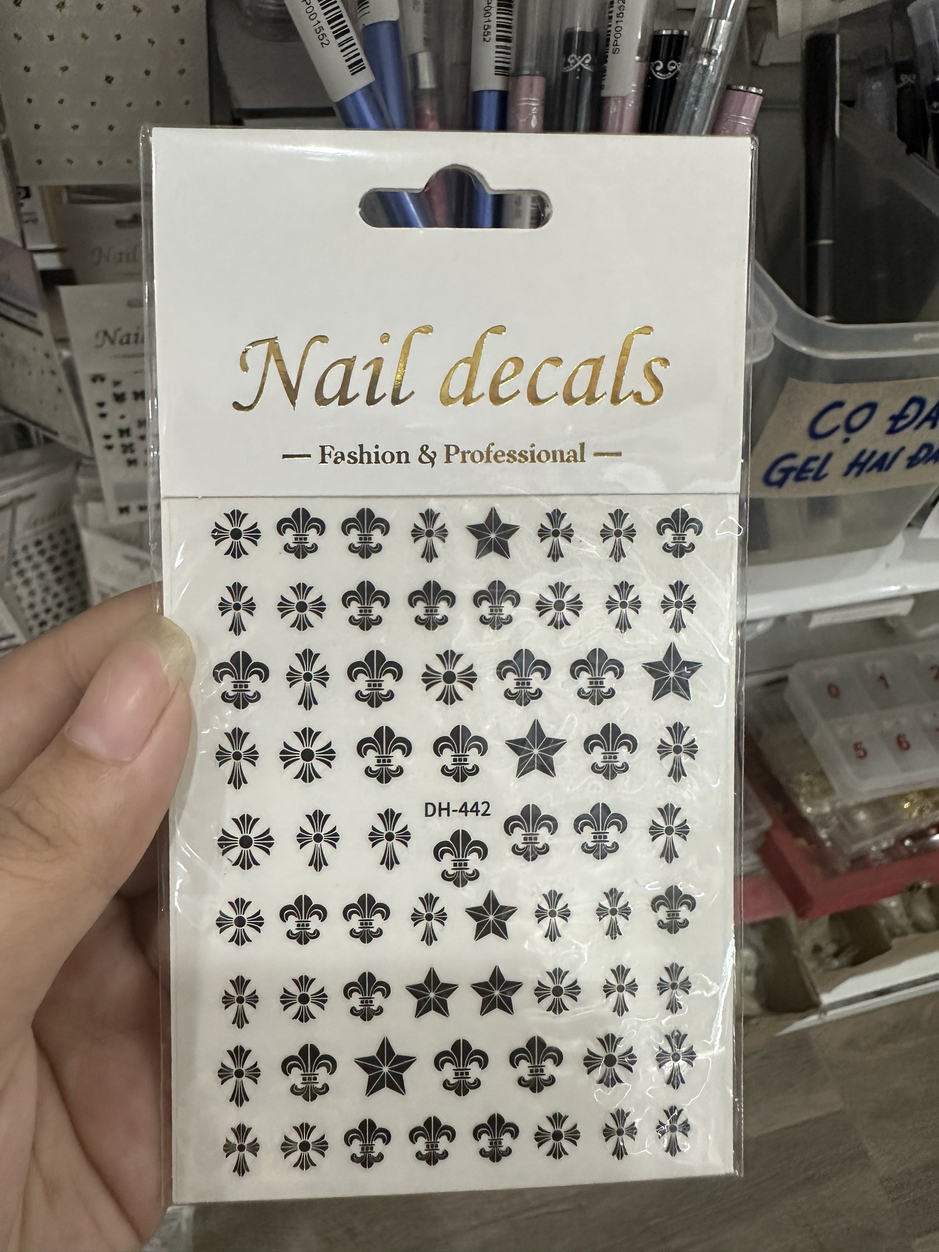 cec4b4d33b67ee39b776